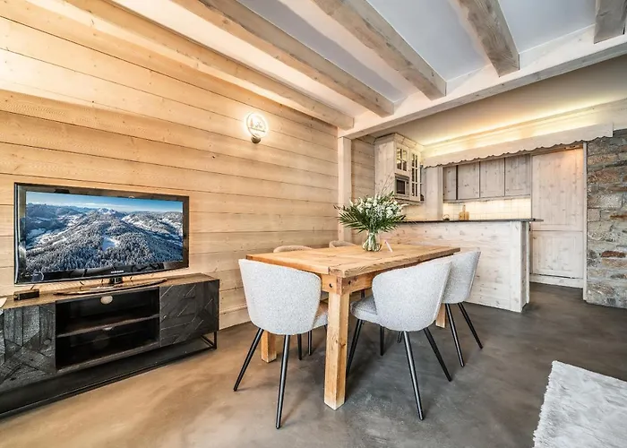 Les Balcons De Pralong 1850 - By Emerald Daire *